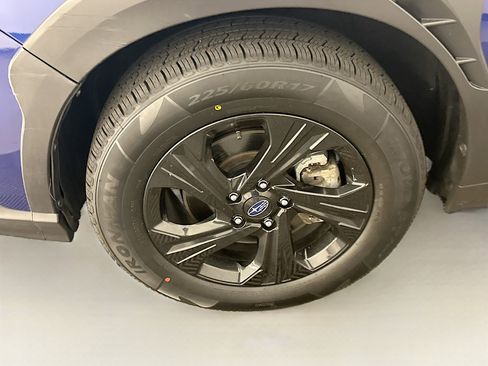 Used 2024 Subaru Crosstrek 2.0i AWD/4WD image 11