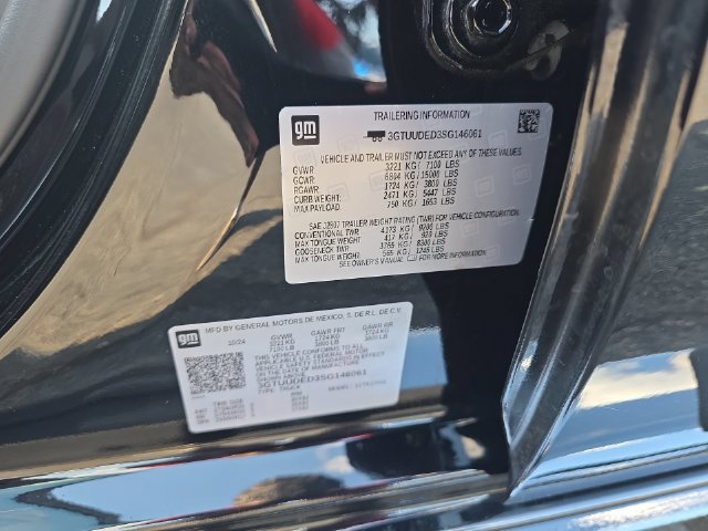 Used 2025 GMC Sierra 1500 SLT w/ SLT Premium Plus Package AWD/4WD image 36