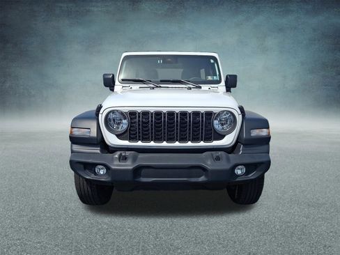 Used 2025 Jeep Wrangler Unlimited Sport AWD/4WD image 2