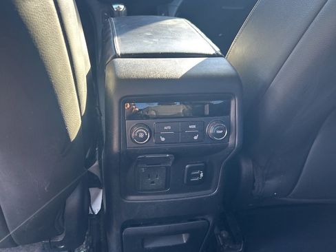 Used 2017 GMC Acadia Denali image 11