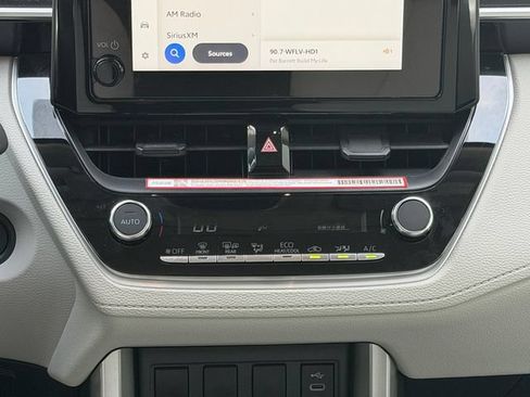 Used 2024 Toyota Corolla Cross LE w/ Moonroof Package FWD image 17