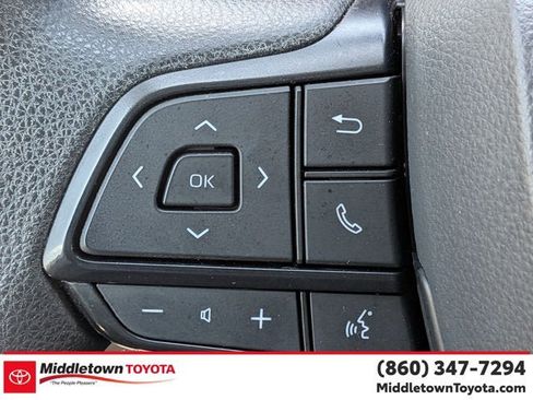 Used 2025 Toyota Sienna LE w/ LE Plus Package AWD/4WD image 19