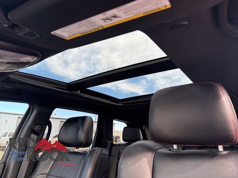 Used 2021 Jeep Grand Cherokee Trailhawk w/ Trailhawk Luxury Group image 27