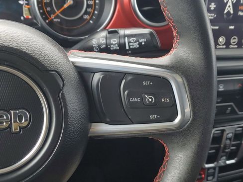 Used 2023 Jeep Wrangler Unlimited Rubicon image 26