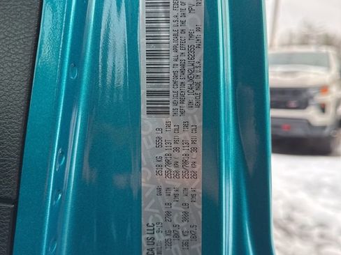 Used 2020 Jeep Wrangler Unlimited Sahara image 34