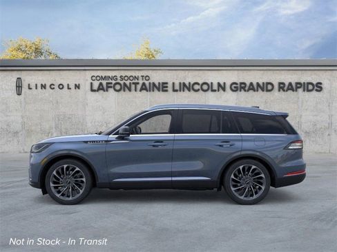 New 2026 Lincoln Aviator Reserve image 3