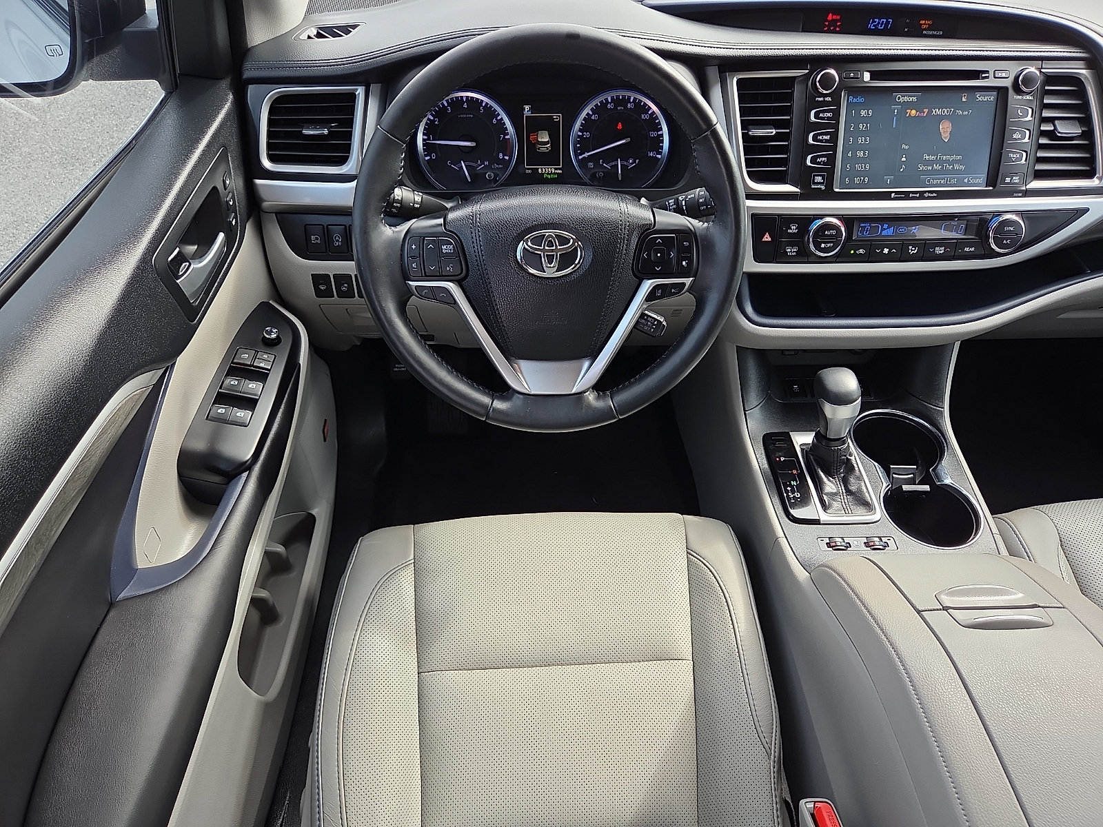Used 2018 Toyota Highlander Limited Platinum AWD/4WD image 13