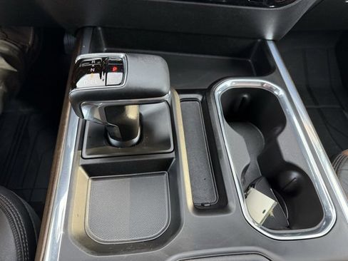 Used 2024 Chevrolet Silverado 1500 High Country w/ High Country Premium Package image 17