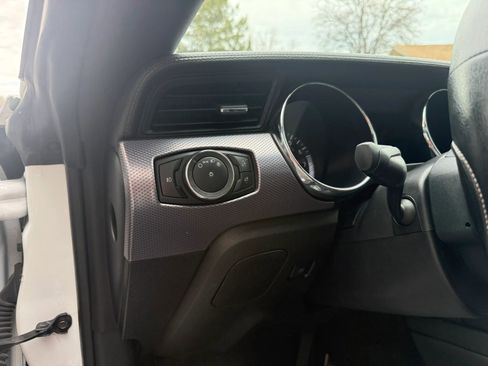 Used 2015 Ford Mustang GT image 15