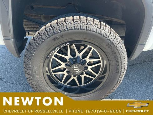 Used 2024 GMC Sierra 1500 AT4 w/ Technology Package AWD/4WD image 45