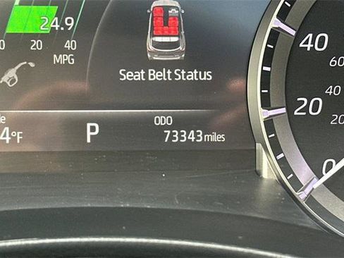 Used 2022 Toyota Highlander XLE image 27