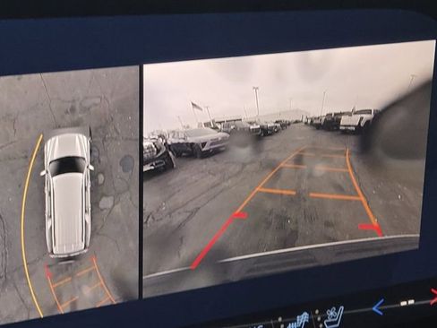 New 2026 Chevrolet Suburban High Country image 5