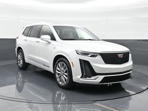 Certified 2023 Cadillac XT6 Premium Luxury w/ Technology Package image 13