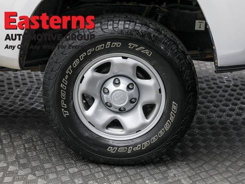Used 2021 Toyota Tacoma SR RWD image 8