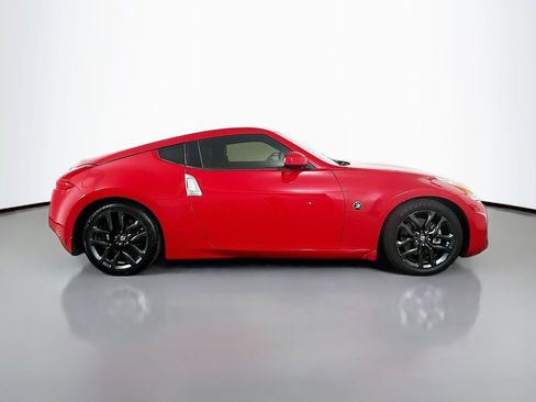 Used 2016 Nissan 370Z Coupe RWD image 9