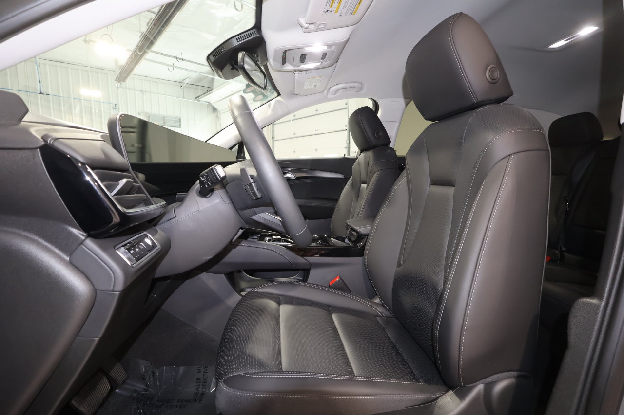 Certified 2025 Buick Envision Preferred AWD/4WD image 23