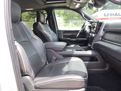 Used 2019 RAM 2500 Limited image 33