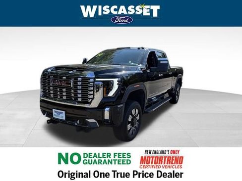 Used 2024 GMC Sierra 3500 Denali w/ Denali Reserve Package image 16