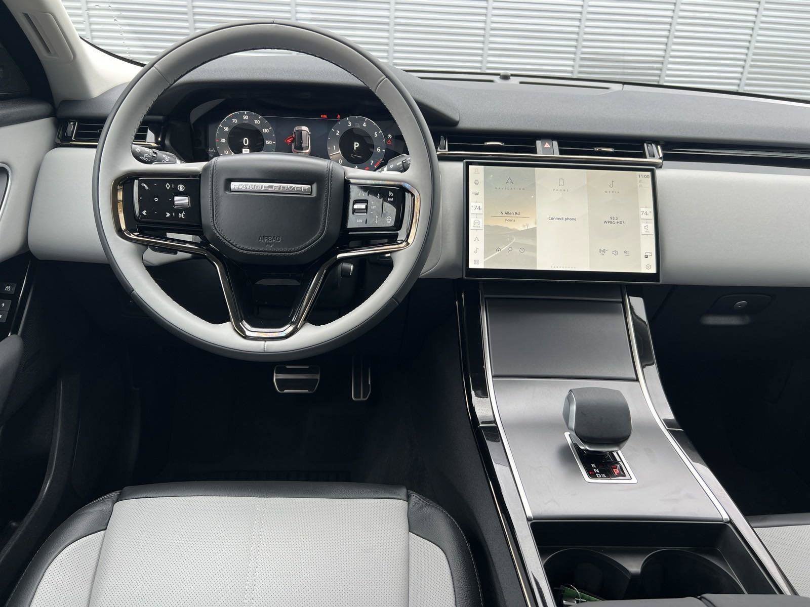 New 2025 Land Rover Range Rover Velar Dynamic SE AWD/4WD image 10