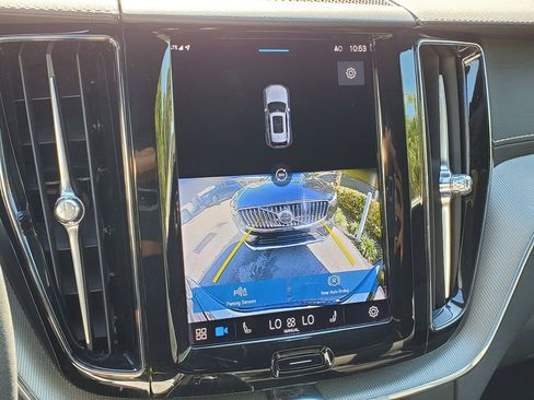 Certified 2022 Volvo XC60 B5 R-Design w/ Advanced Package image 23