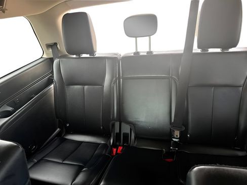 Used 2023 Ford Expedition XLT AWD/4WD image 30
