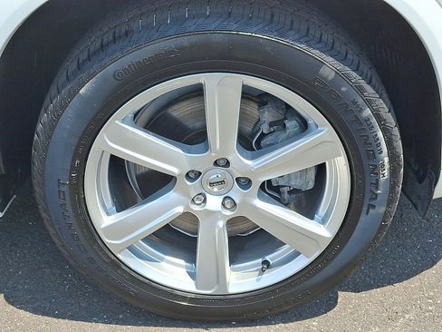 Certified 2024 Volvo XC90 B5 Core w/ Protection Package Premier image 8