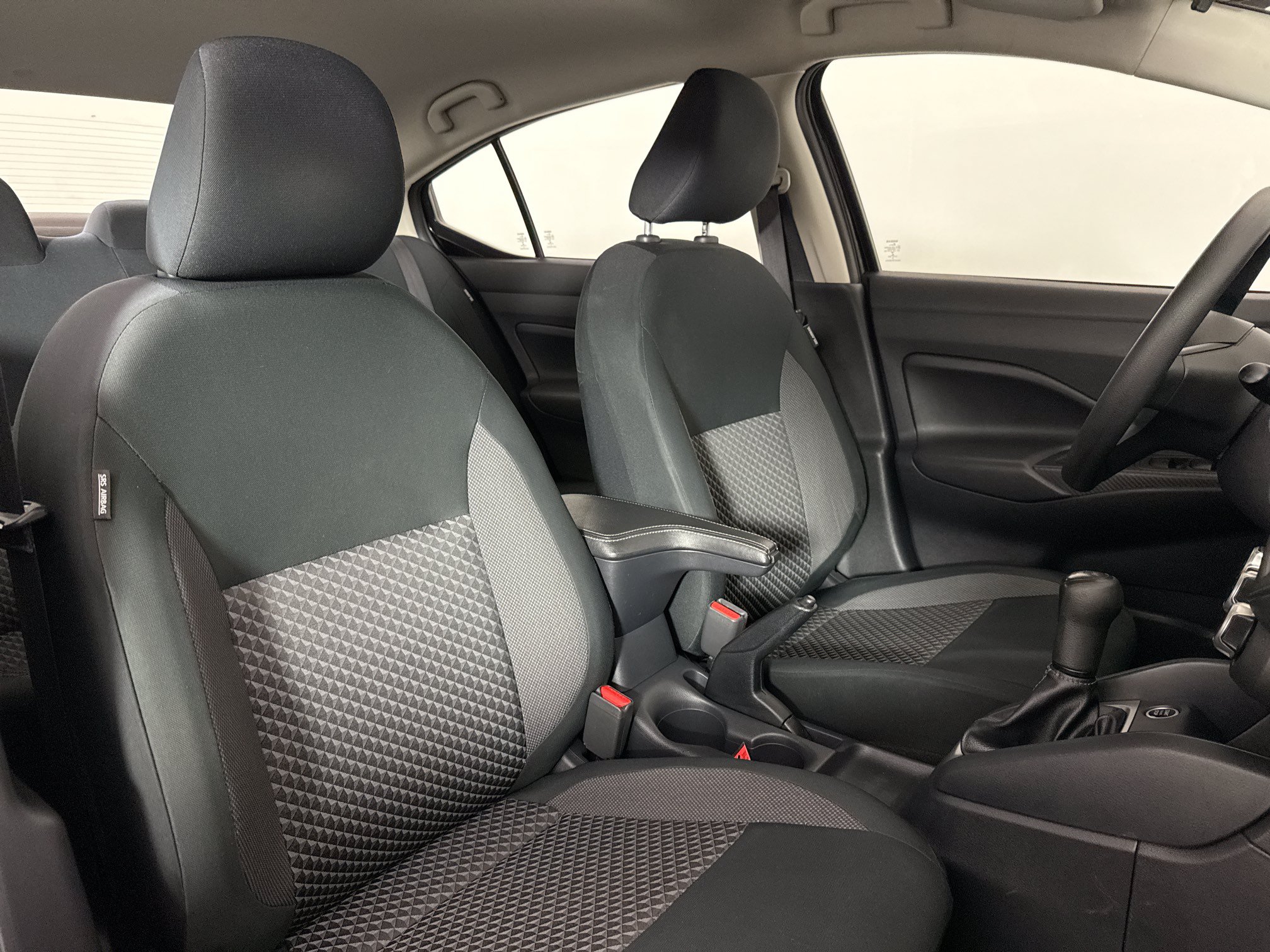 Used 2020 Nissan Versa S FWD image 35