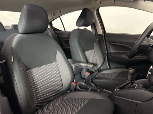 Used 2020 Nissan Versa S FWD image 35