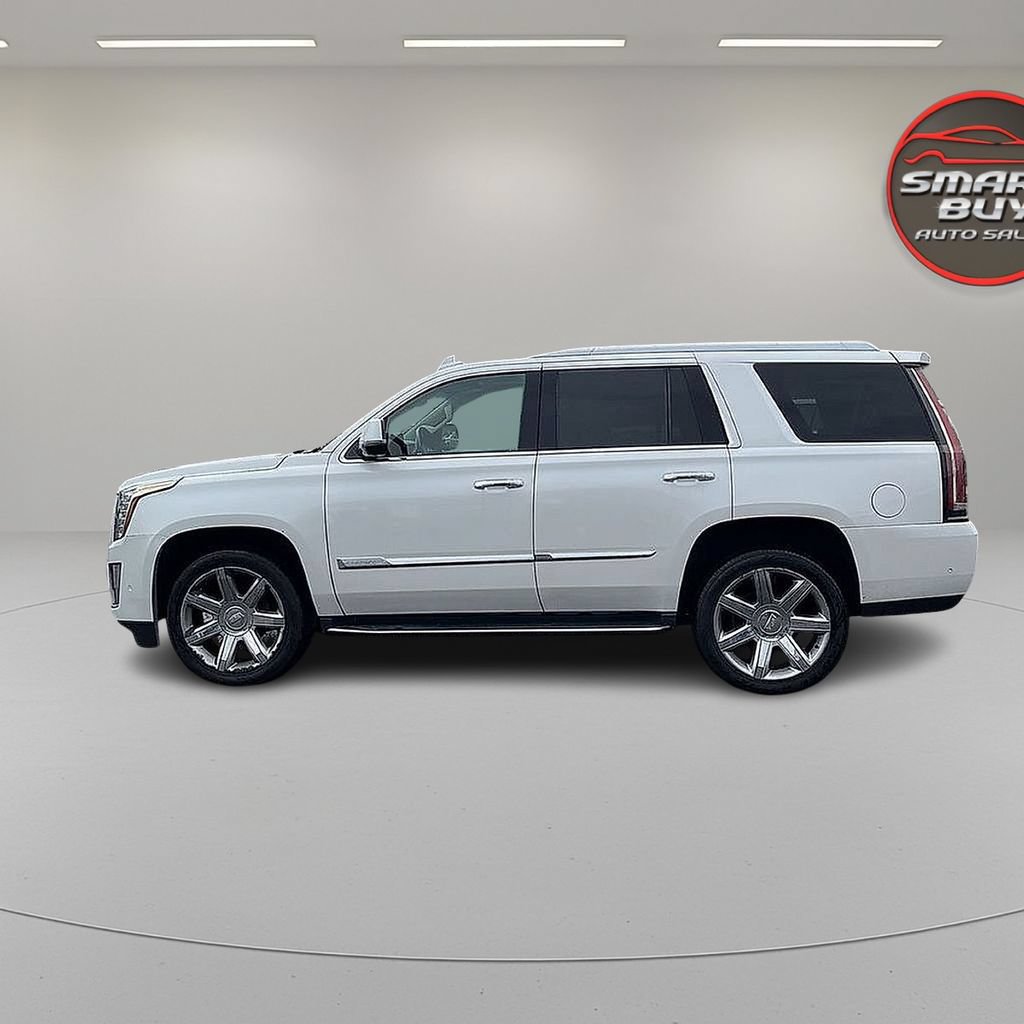 Used 2018 Cadillac Escalade Luxury AWD/4WD image 7