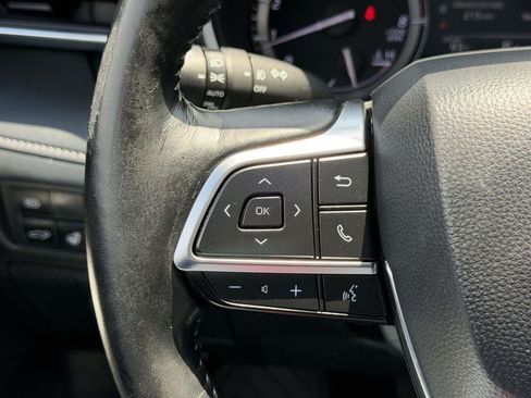 Used 2020 Toyota Highlander Limited AWD/4WD image 9