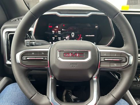 New 2026 GMC Canyon Elevation image 15