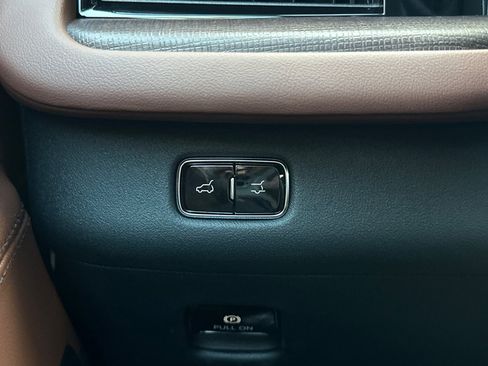 New 2026 Lincoln Navigator Reserve AWD/4WD image 28