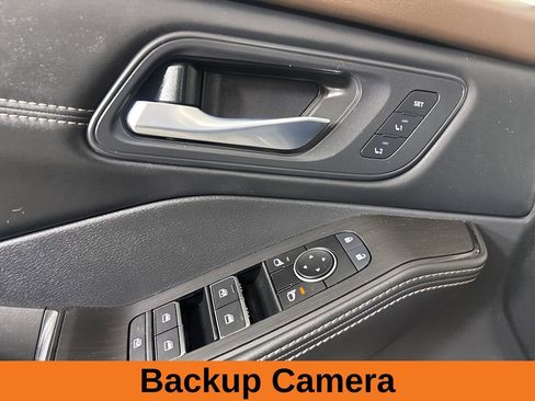 Used 2023 Nissan Rogue SL w/ SL Premium Package image 10