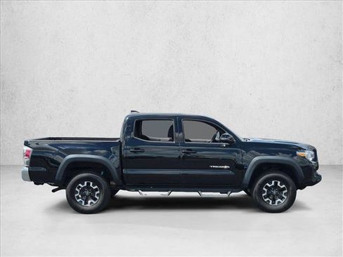 Used 2021 Toyota Tacoma TRD Off-Road AWD/4WD image 4
