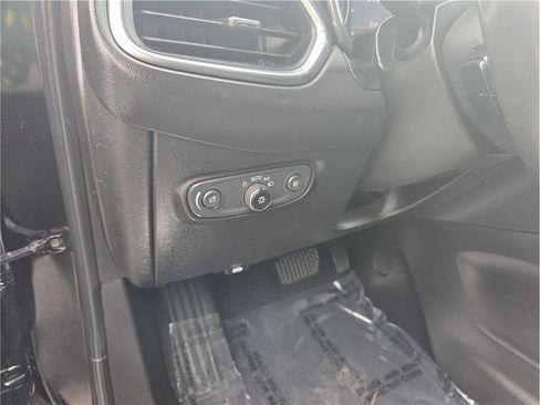 Used 2021 Chevrolet Equinox Premier AWD/4WD image 16