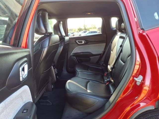 Used 2024 Jeep Compass Latitude AWD/4WD image 28