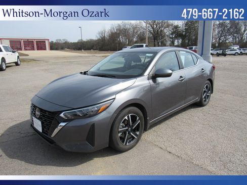 Used 2025 Nissan Sentra SV w/ Trunk Package image 3