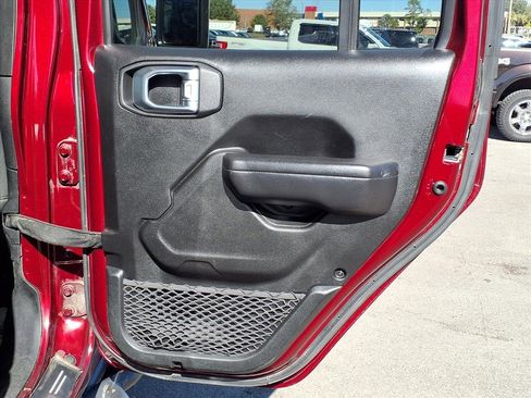 Used 2021 Jeep Wrangler Unlimited Rubicon w/ Dual Top Group image 15