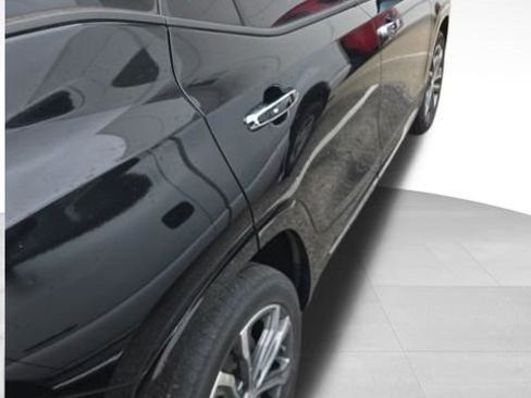 Used 2019 GMC Terrain Denali w/ Advanced Safety Package image 15