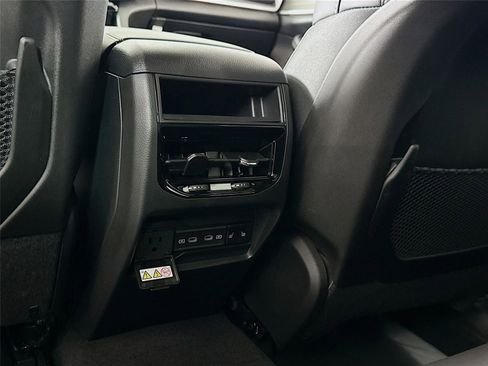 New 2026 Jeep Grand Cherokee Limited image 19