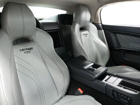 Used 2016 Aston Martin V8 Vantage S RWD image 47