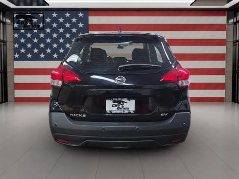 Used 2020 Nissan Kicks SV FWD image 6