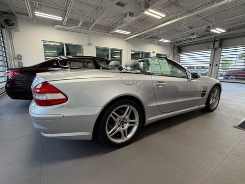 Used 2007 Mercedes-Benz SL 550 image 28