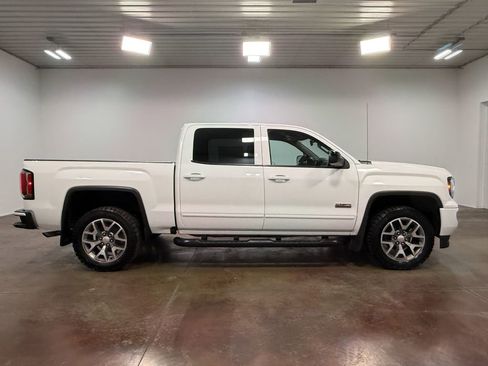 Used 2018 GMC Sierra 1500 SLT image 27