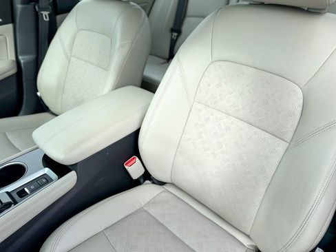 Used 2024 Nissan Altima 2.5 SL AWD/4WD image 11