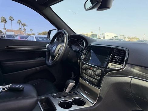 Used 2019 Jeep Grand Cherokee Limited RWD image 23