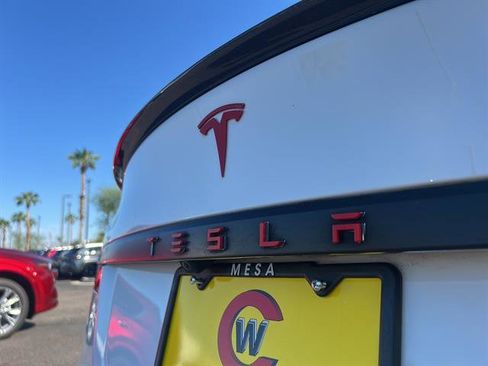Used 2016 Tesla Model S 70D image 11