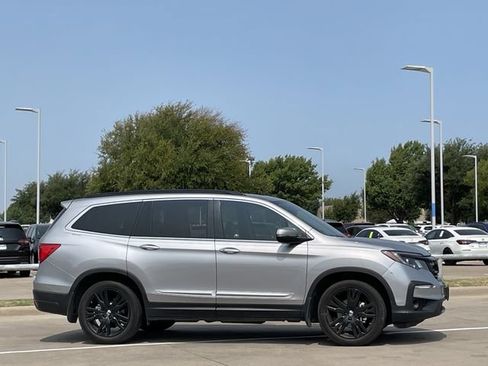Used 2021 Honda Pilot Special Edition image 3