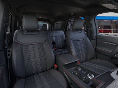 New 2026 Ford Explorer ST-Line w/ ST-Line Street Pack AWD/4WD image 10