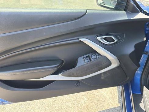 Used 2017 Chevrolet Camaro SS RWD image 10